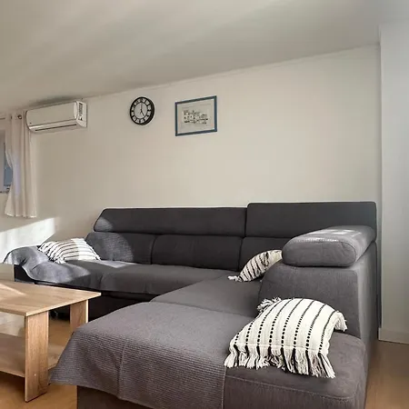 Branko With Free Parking Place Appartement Marina
